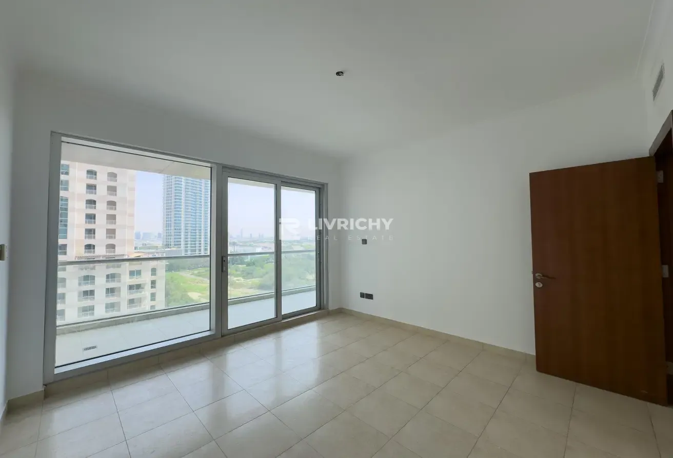 High Floor | Golf Course Views | Vacant Now