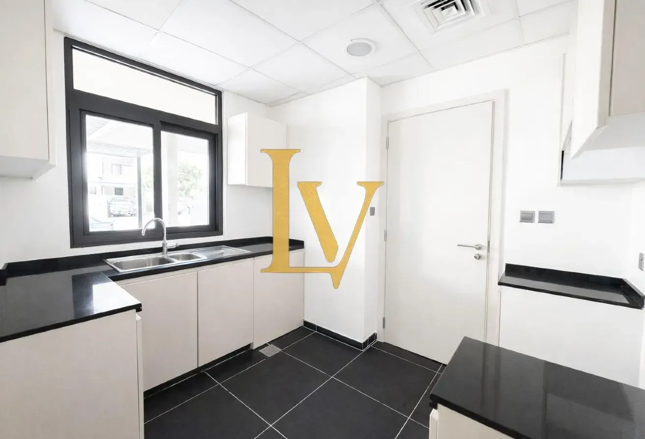 Ready to Move | Spacious Layout | 4BR+Maid