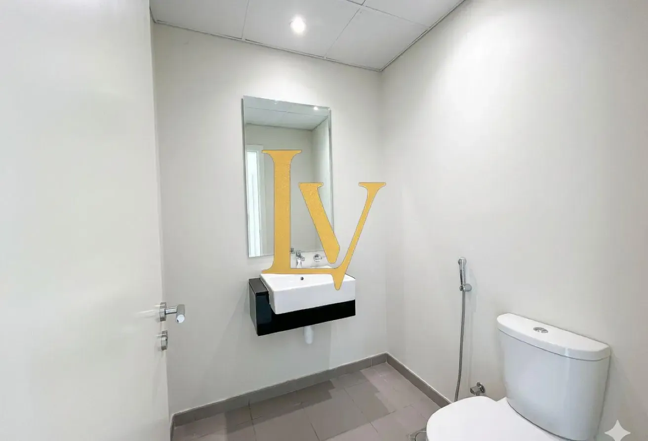 Ready to Move | Spacious Layout | 4BR+Maid