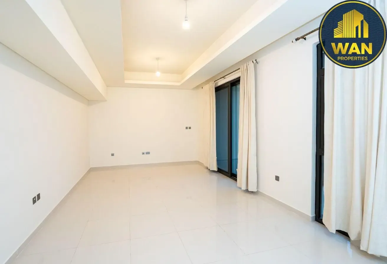 R2MB | Vaastu  | Vacant Soon | Huge Lounge