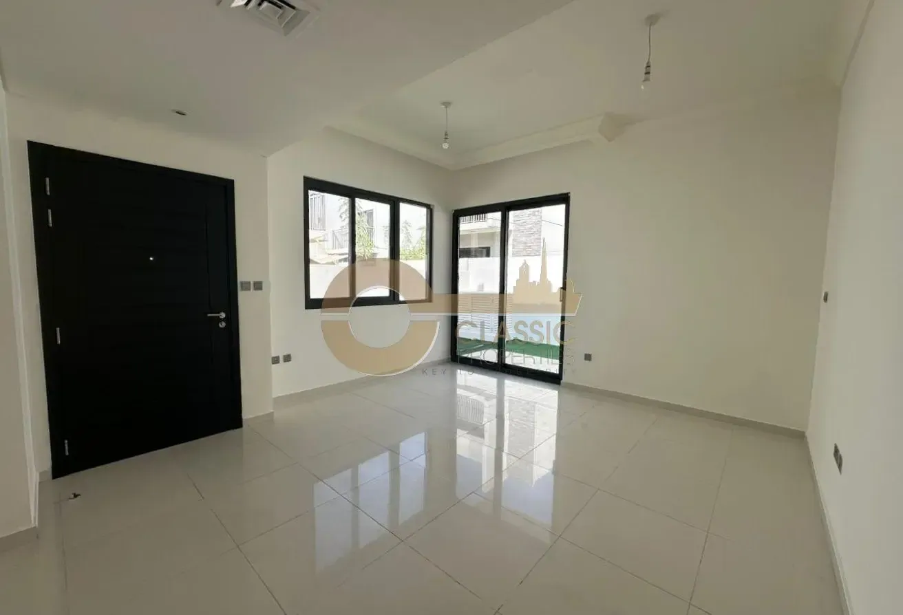 Spacious | Corner | Rented | Great Investment