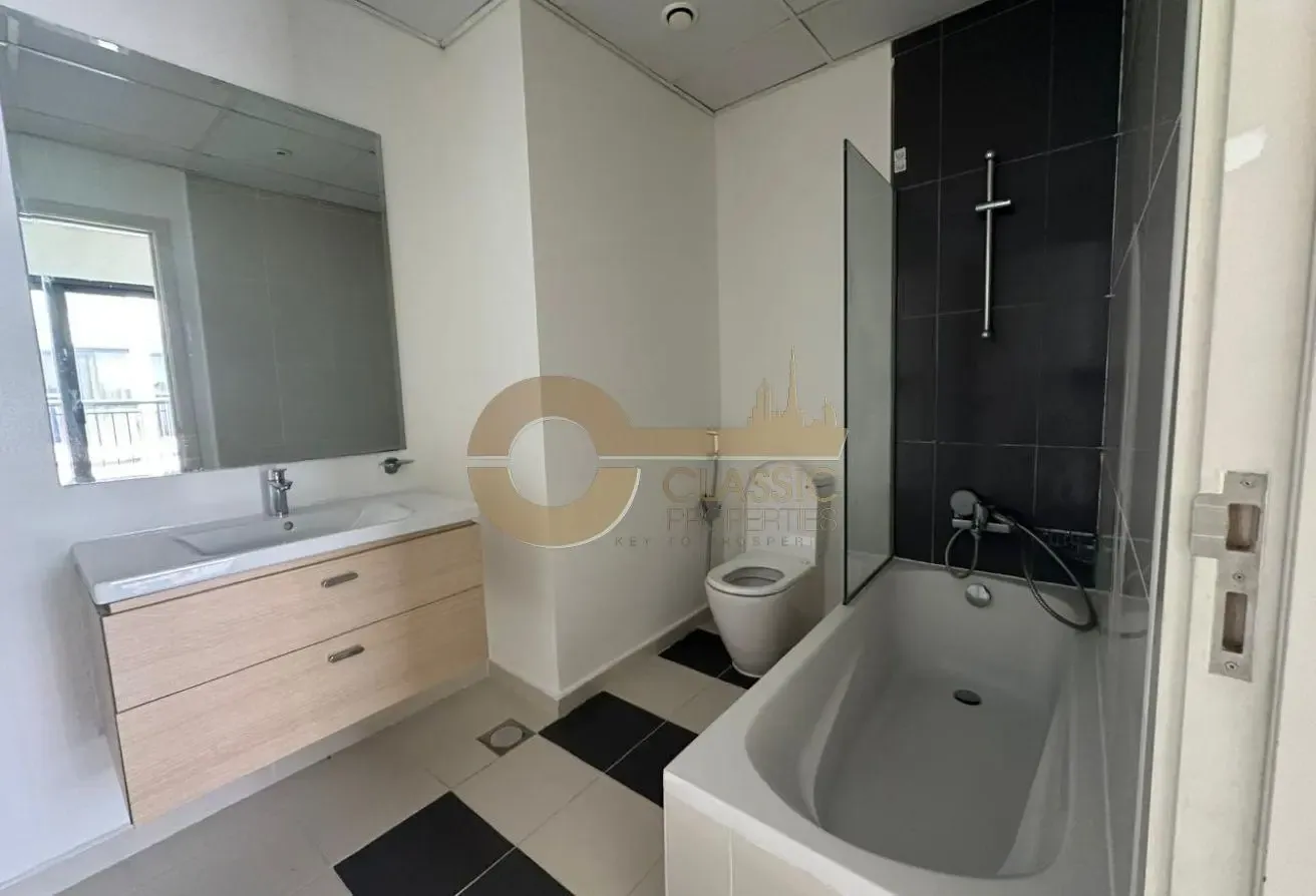 Spacious | Corner | Rented | Great Investment