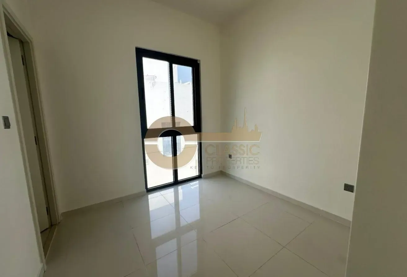 Spacious | Corner | Rented | Great Investment