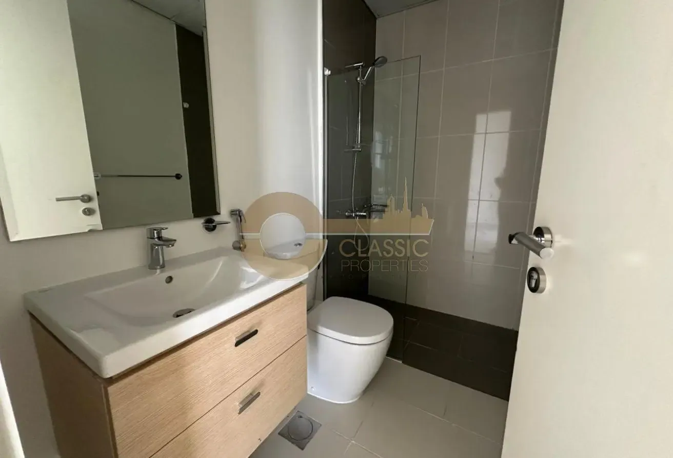 Spacious | Corner | Rented | Great Investment