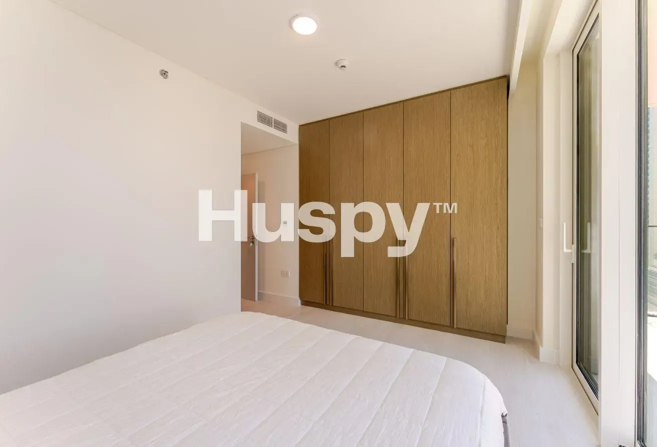 Upgraded | Marina and Park View | Mid Floor