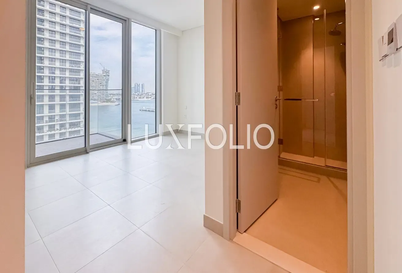 BEST PRICE ON MARKET | PARK & MARINA VIEW | PRIVATE BEACH ACCESS