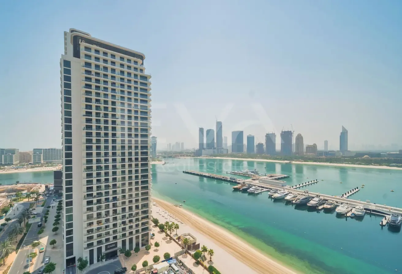 STUNNING SEA VIEW | UNFURNISHED | VACANT