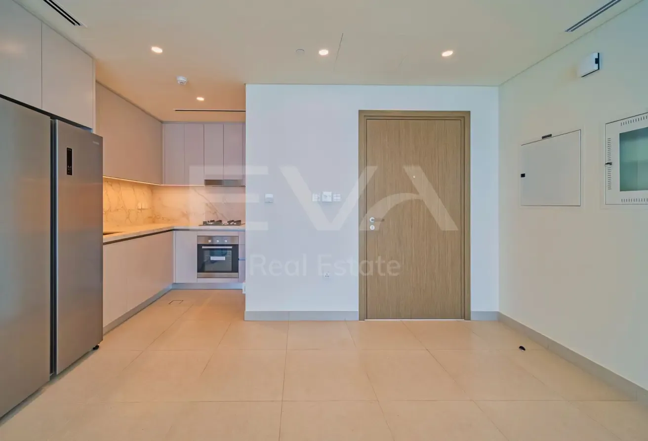 STUNNING SEA VIEW | UNFURNISHED | VACANT
