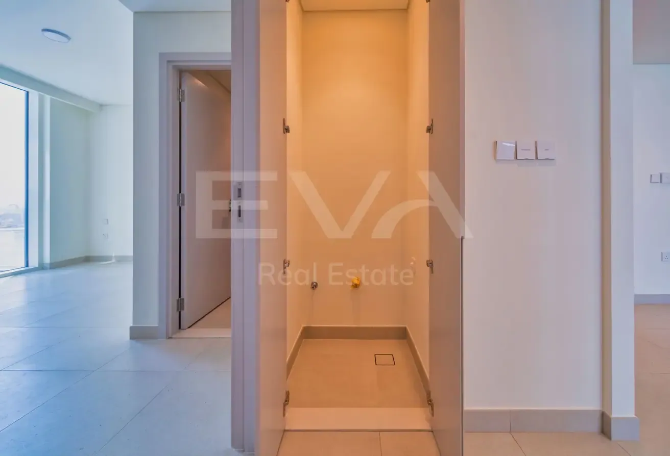STUNNING SEA VIEW | UNFURNISHED | VACANT