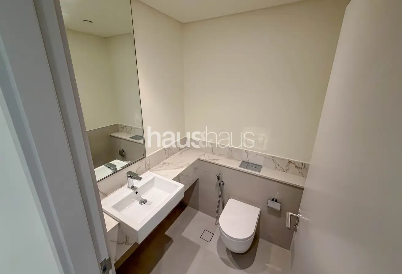 Marina & Palm Jumeirah View | Brand New | Modern