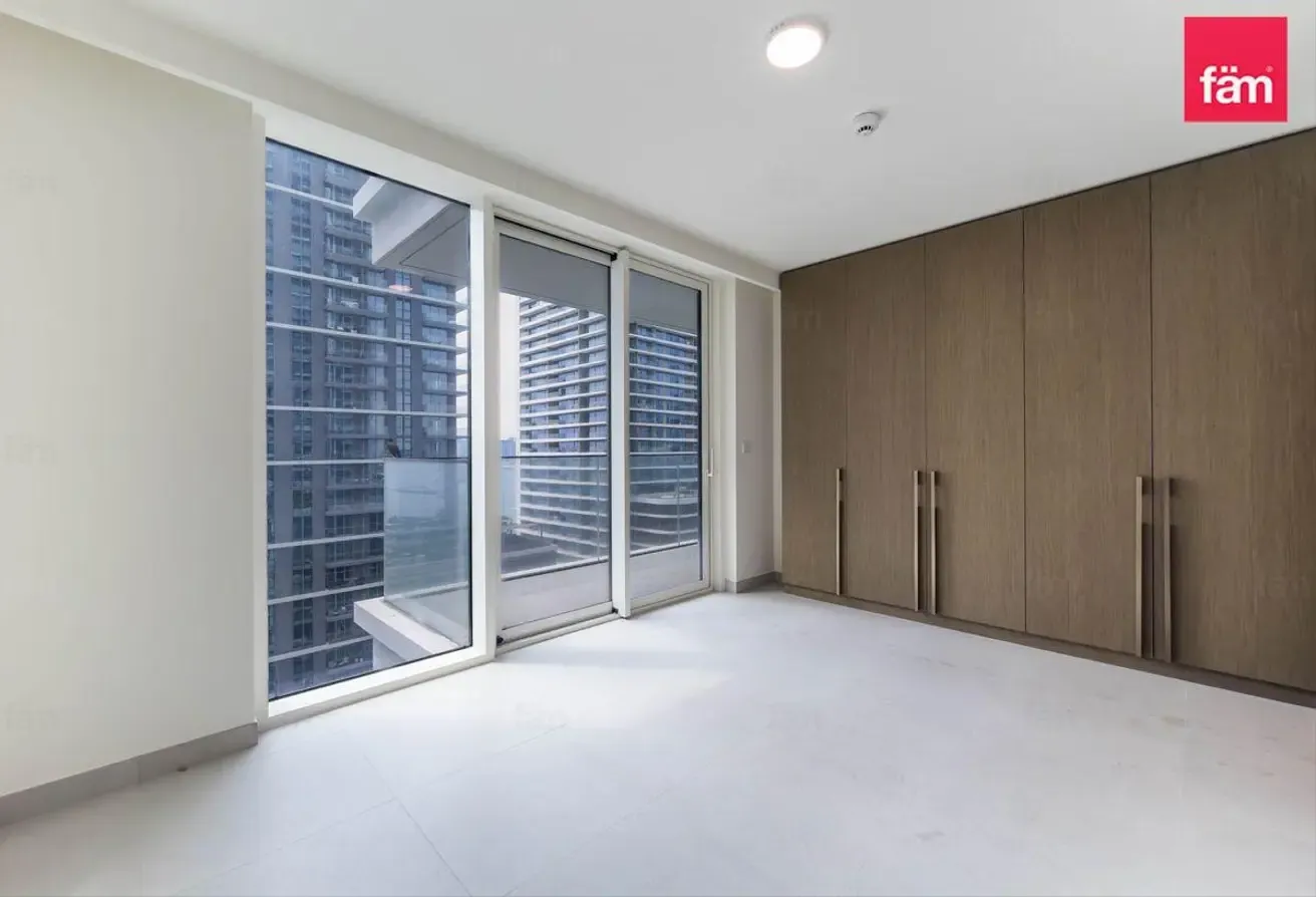 Beachfront Living | Corner Layout | Private Beach