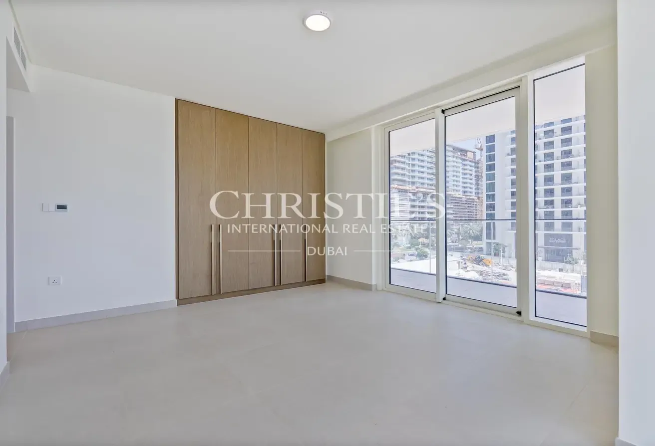 Skyline Serenity | 2-BR | Beachfront Luxury