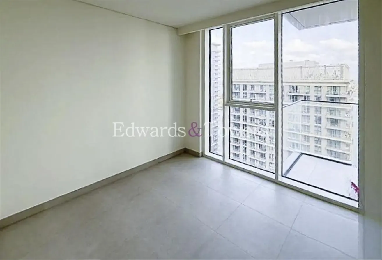 Marina Views | Brand New | Large Layout