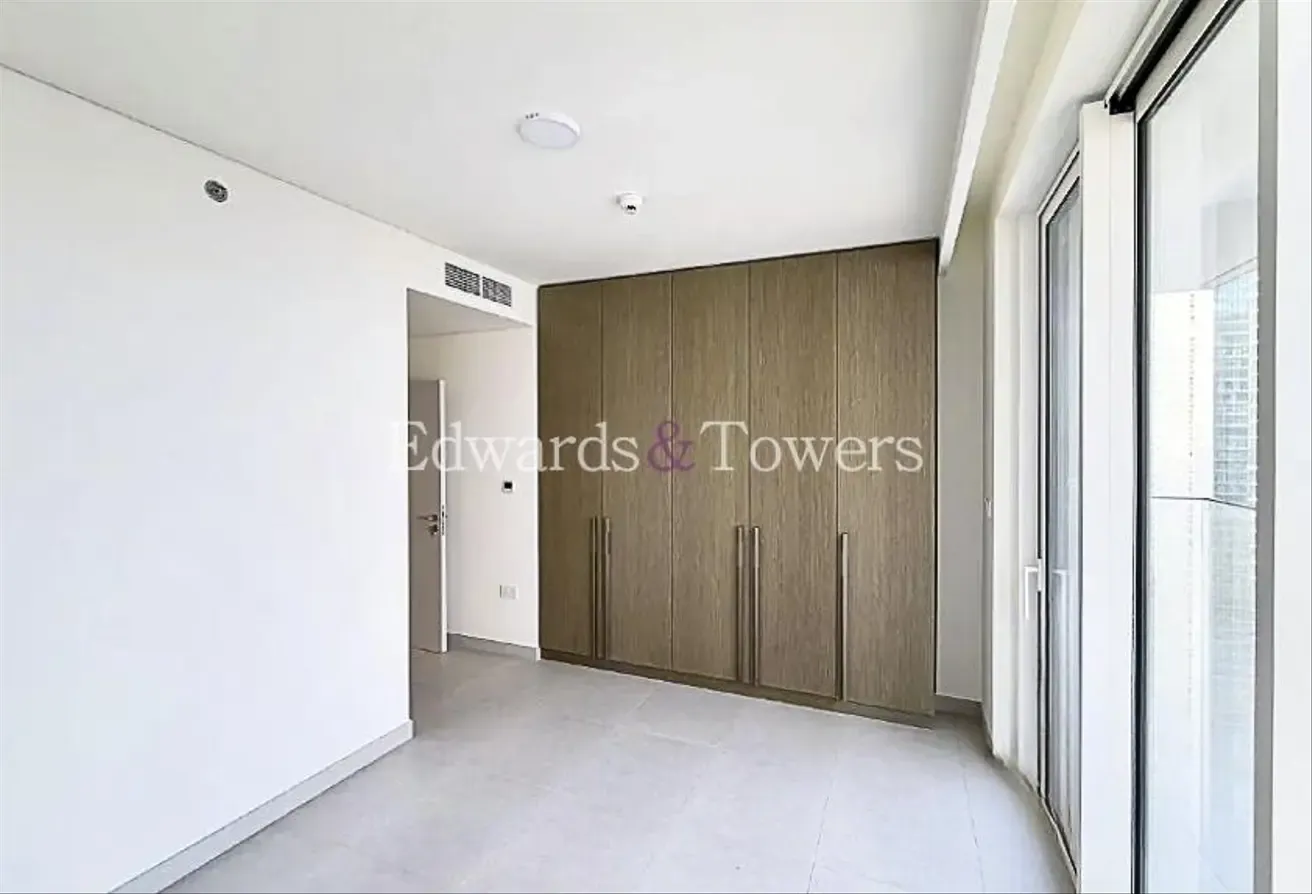 Marina Views | Brand New | Large Layout