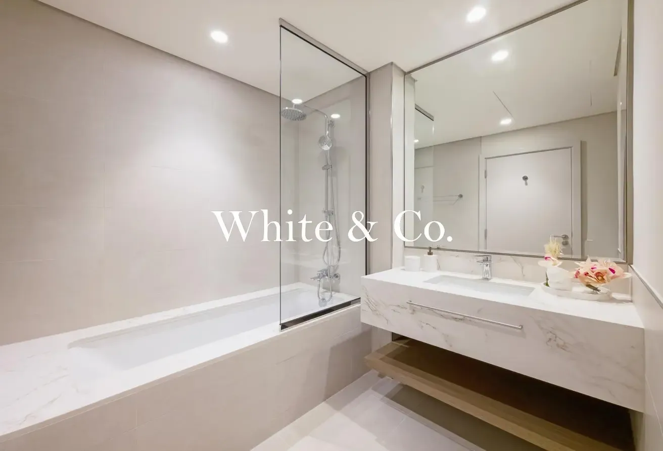 TASTEFULLY UPGRADED|DUAL VIEWS|FURNISHED