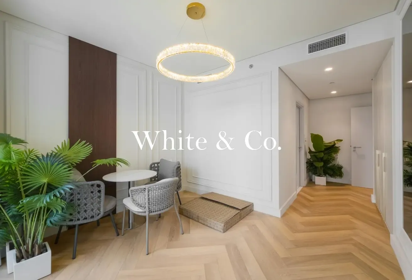 TASTEFULLY UPGRADED|DUAL VIEWS|FURNISHED