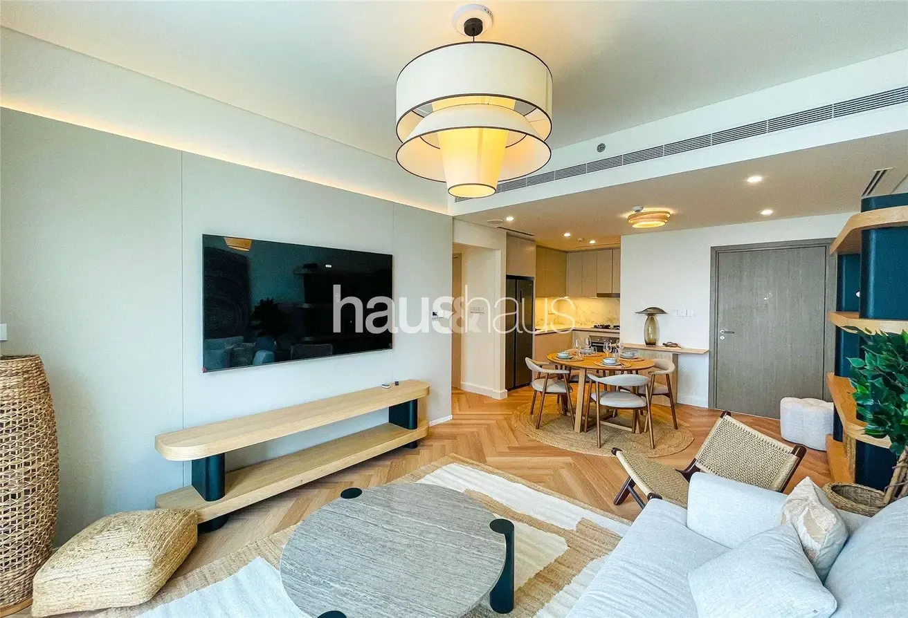 Park, Palm and Marina Views | Upgraded | Furnished