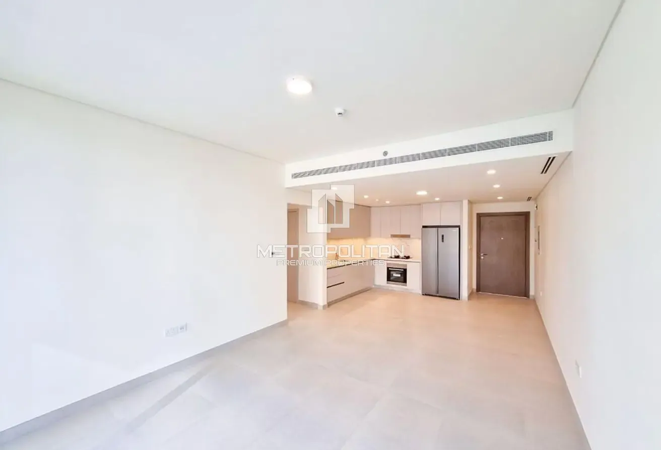 Sea View Living | Spacious Layout | Beach Access