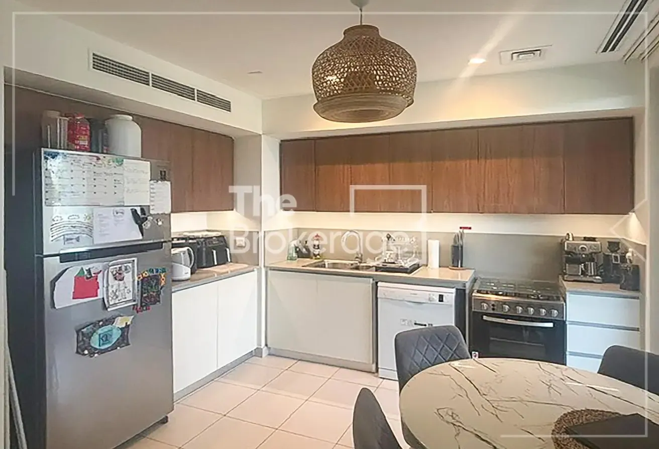 Beautiful Home | Single Row | VOT