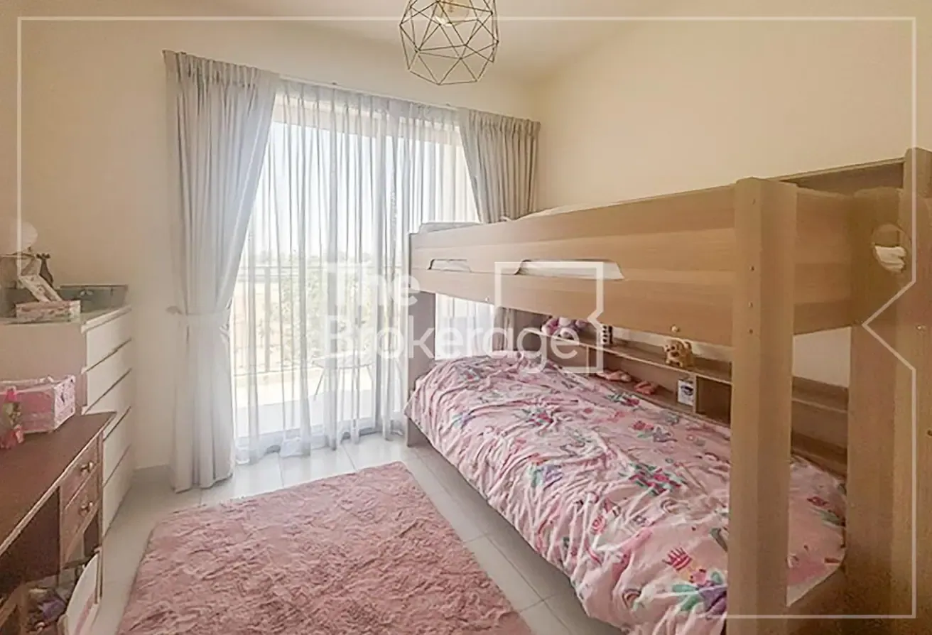 Beautiful Home | Single Row | VOT