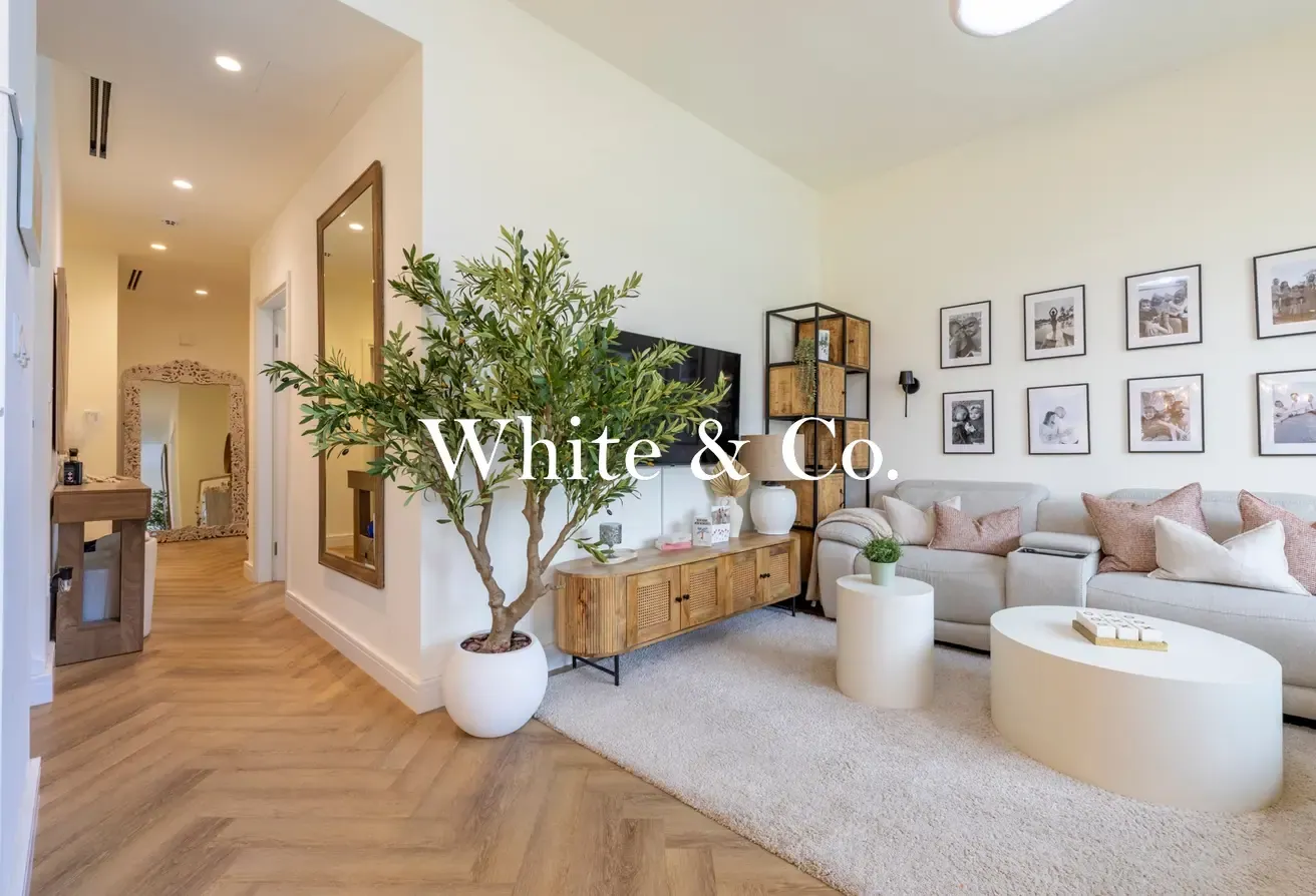 Upgraded | Furnished l Single Row| Vacant