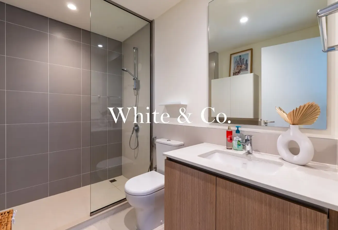 Upgraded | Furnished l Single Row| Vacant