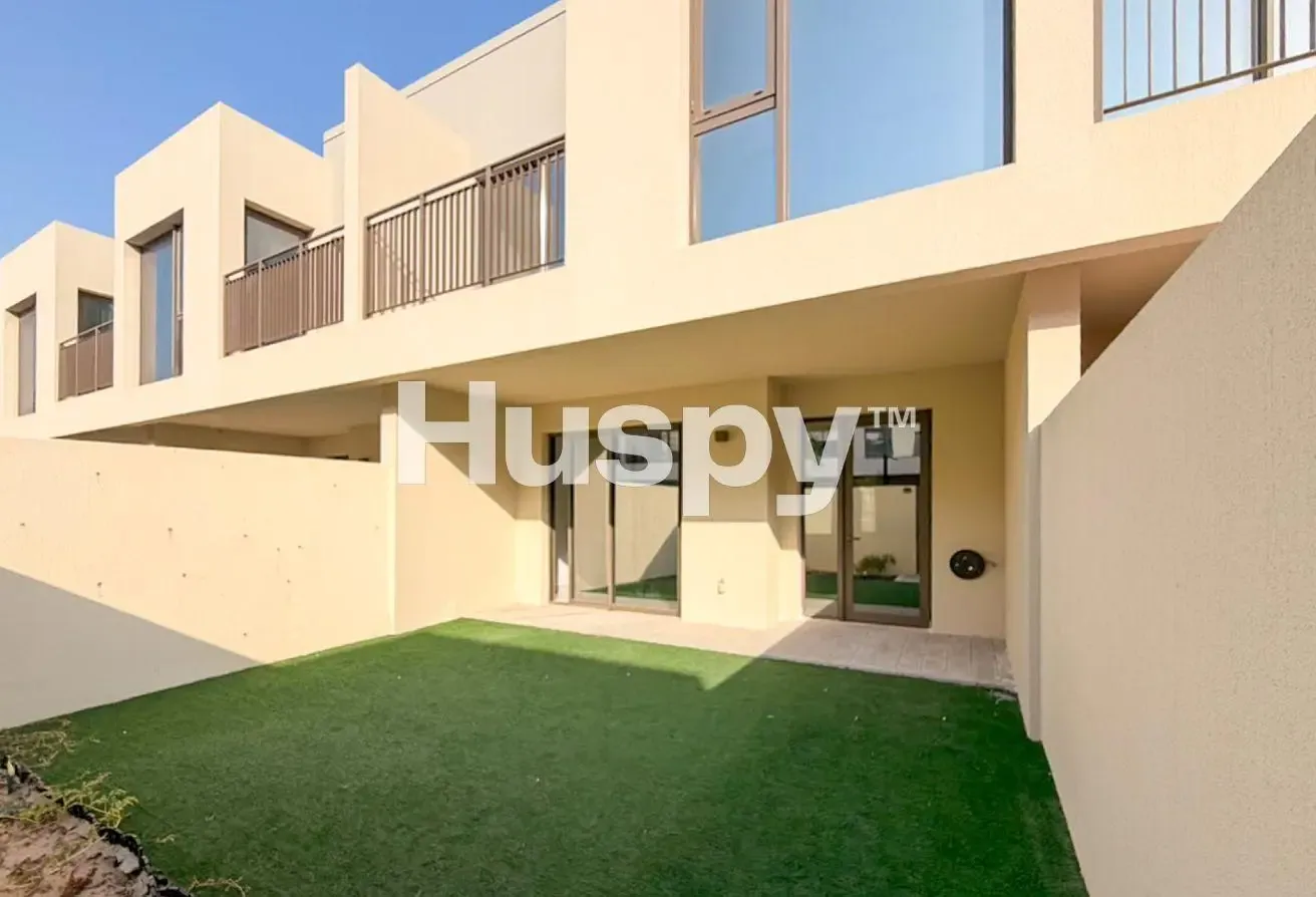 Close to Entrance | Unfurnished | Near Amenities