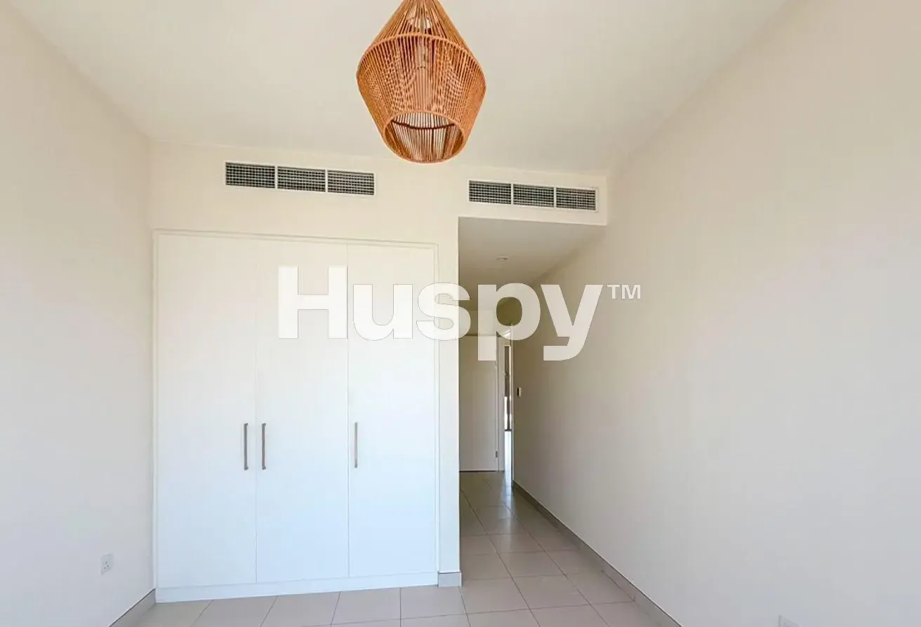Close to Entrance | Unfurnished | Near Amenities
