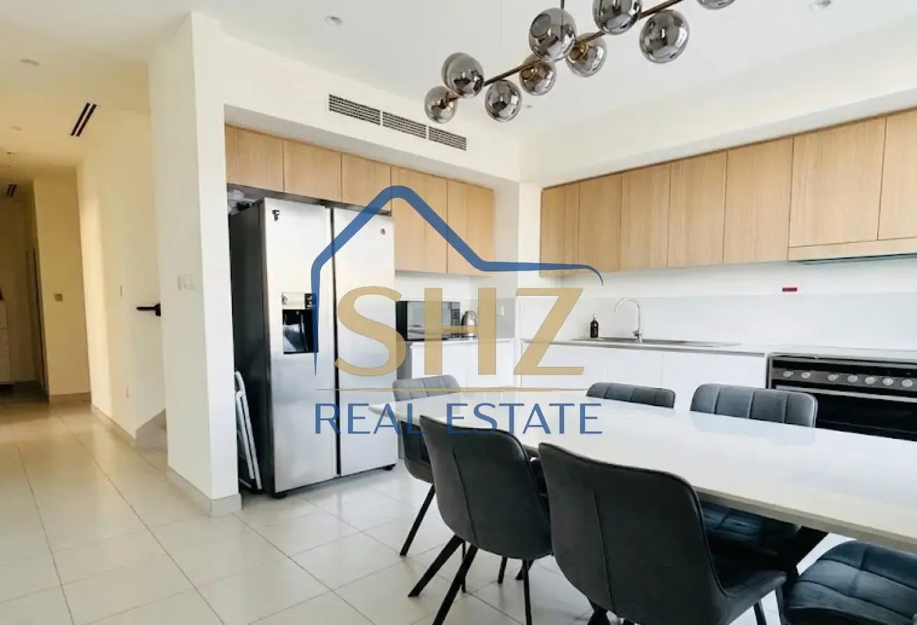 Corner |Single Row |Rented | Landscaped |No Agents