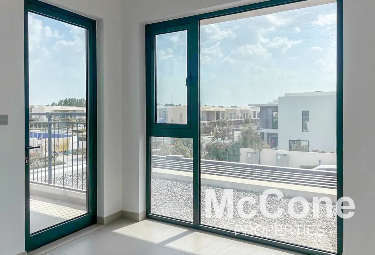 Vacant | B2B | Investor Deal | Genuine | Vastu