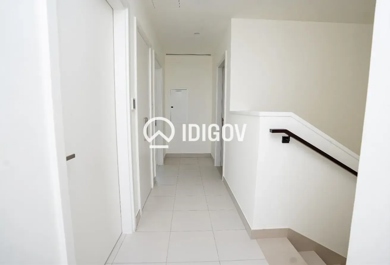 Exclusive Villa | Four Bedrooms | Vacant on Transfer