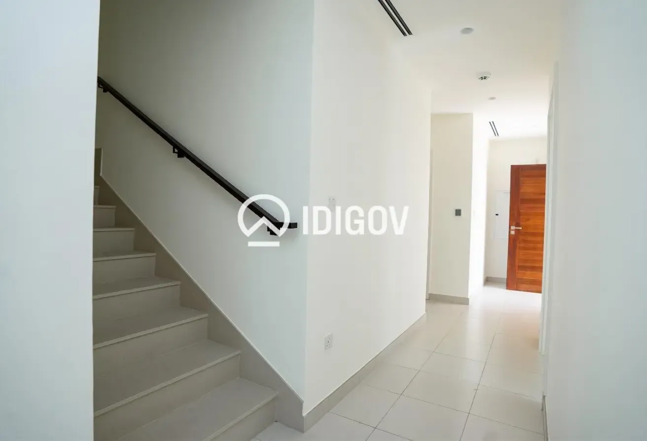 Exclusive Villa | Four Bedrooms | Vacant on Transfer