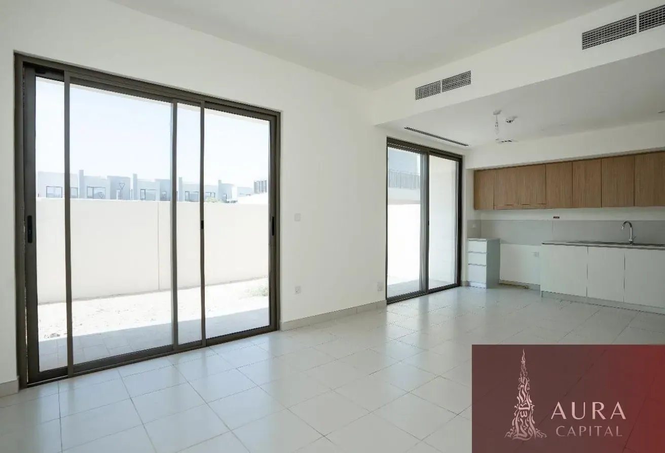Spacious 3BR | Family Community | Multiple Options
