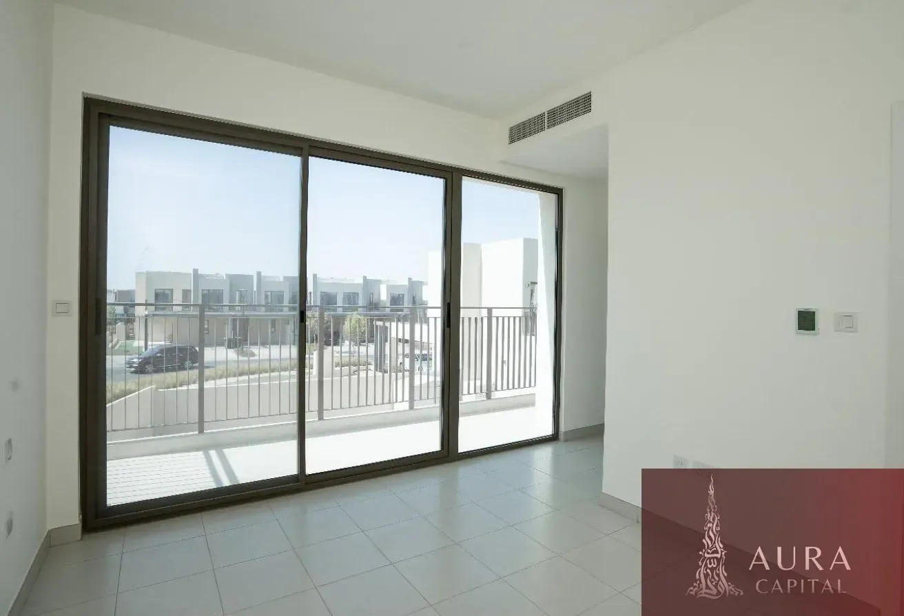Spacious 3BR | Family Community | Multiple Options