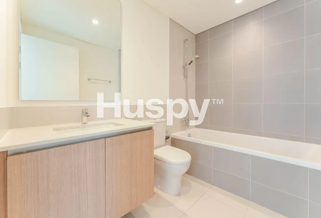 Near Amenities | Vacant on Transfer | Corner Unit