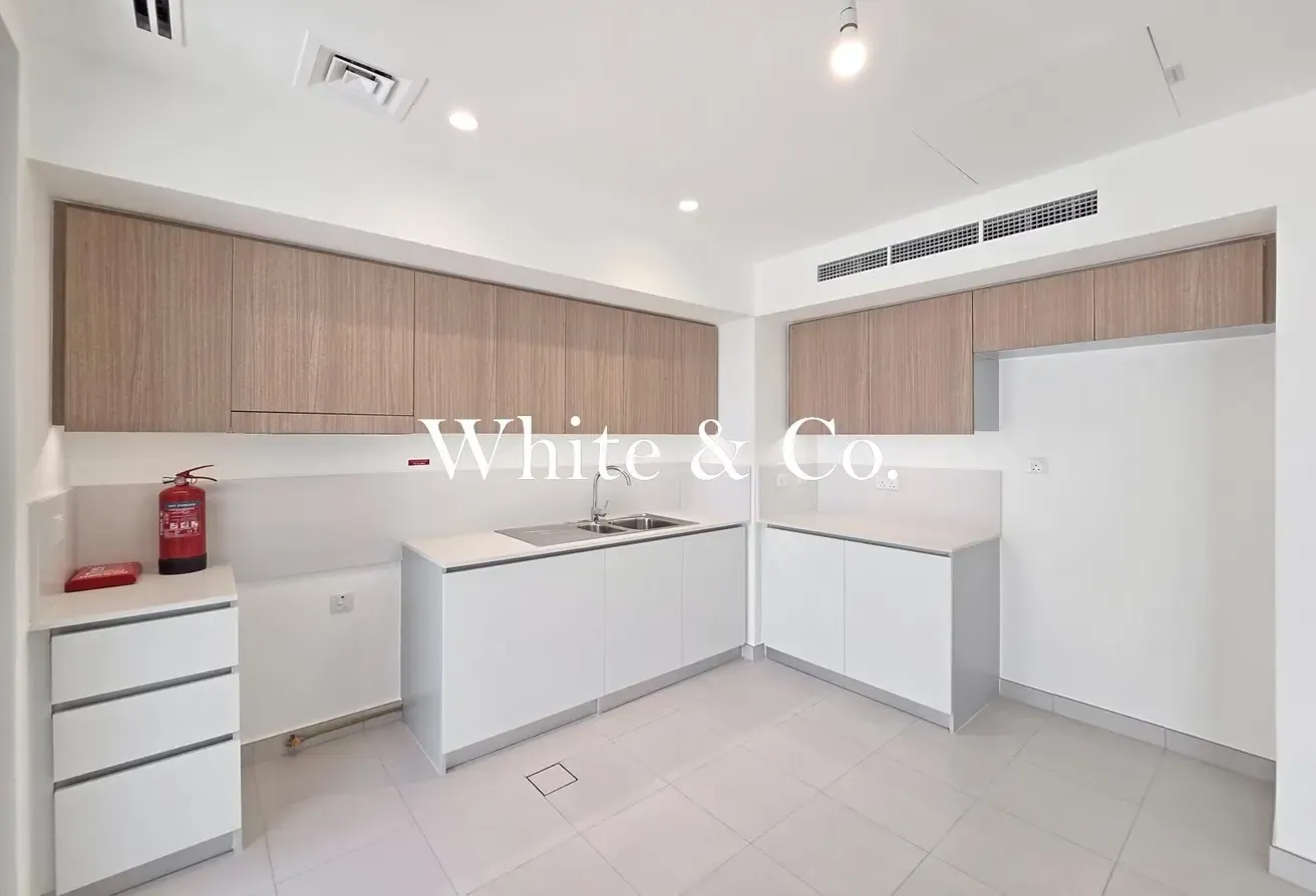 Single Row | Ready to move | Best Price