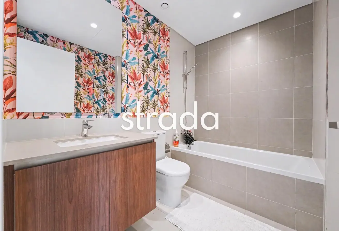 Corner Plot | Single Row | Vacant