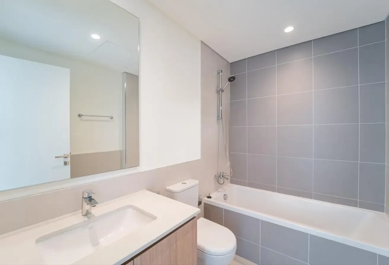 Corner Unit | Single Row | Rented
