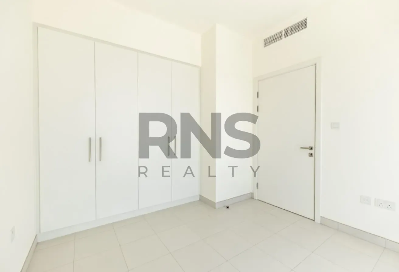 Prime Location | Back To Back | Vacant