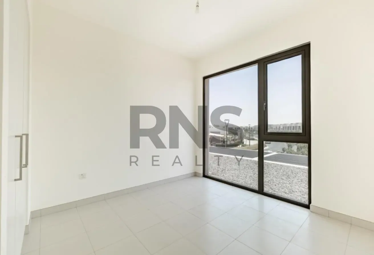 Prime Location | Back To Back | Vacant