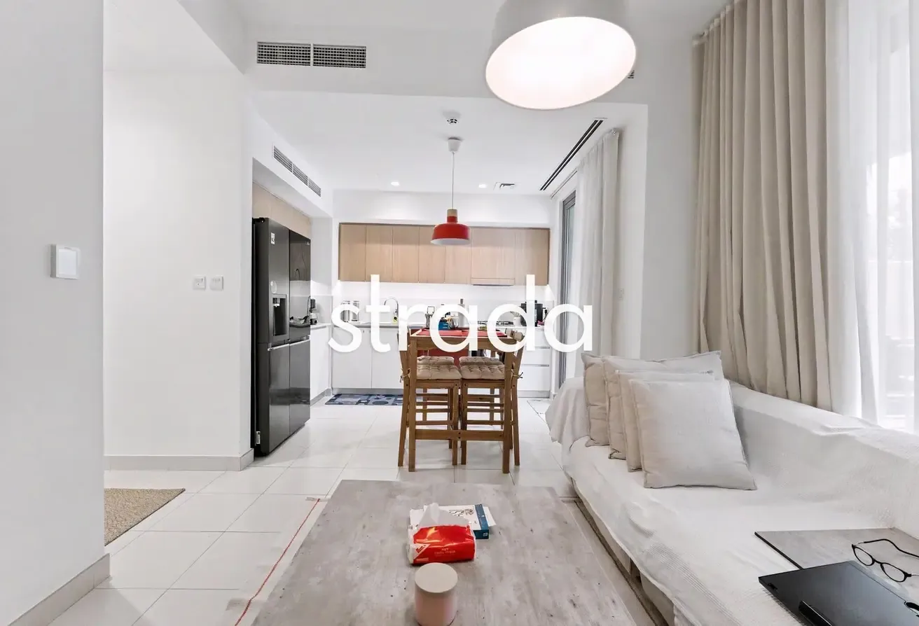 Single row | Landscaped | Premium Community