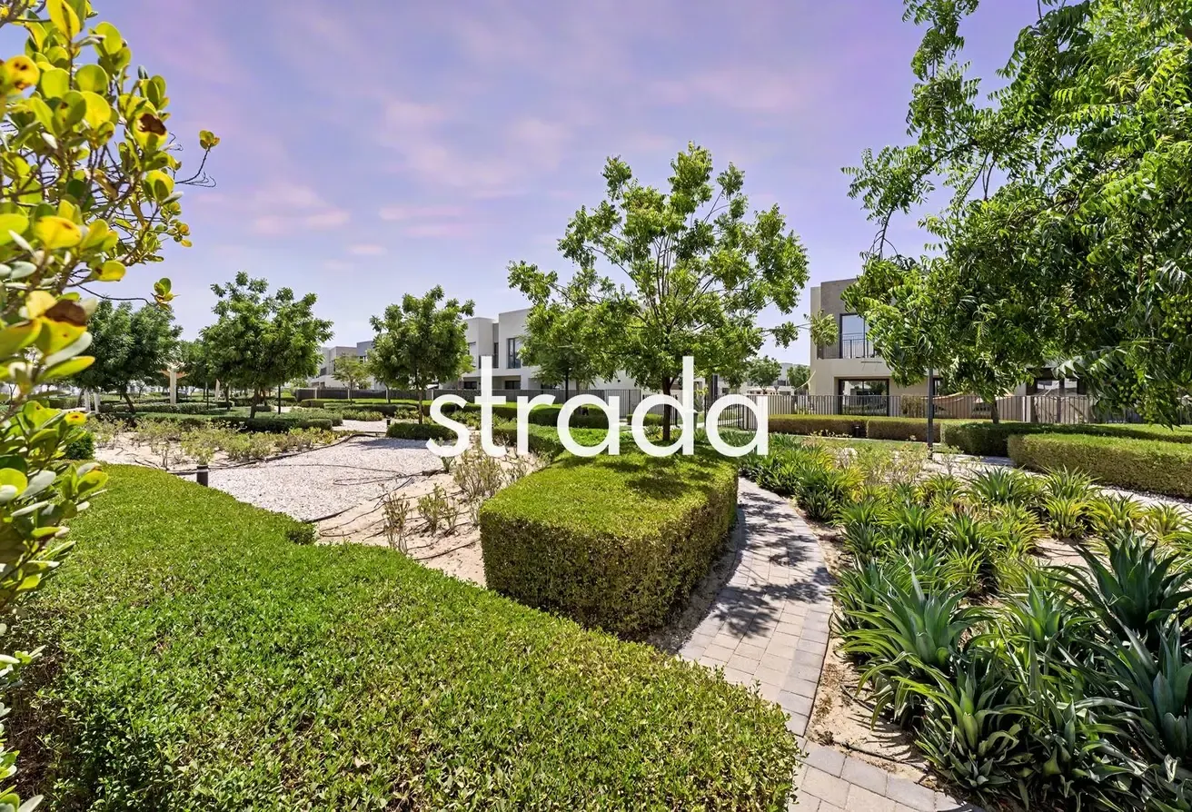 Single row | Landscaped | Premium Community