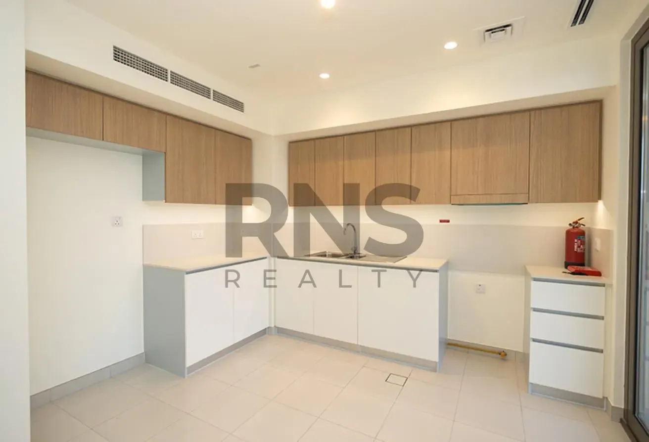 Back To Back | Near Amenities | Vacant On Transfer