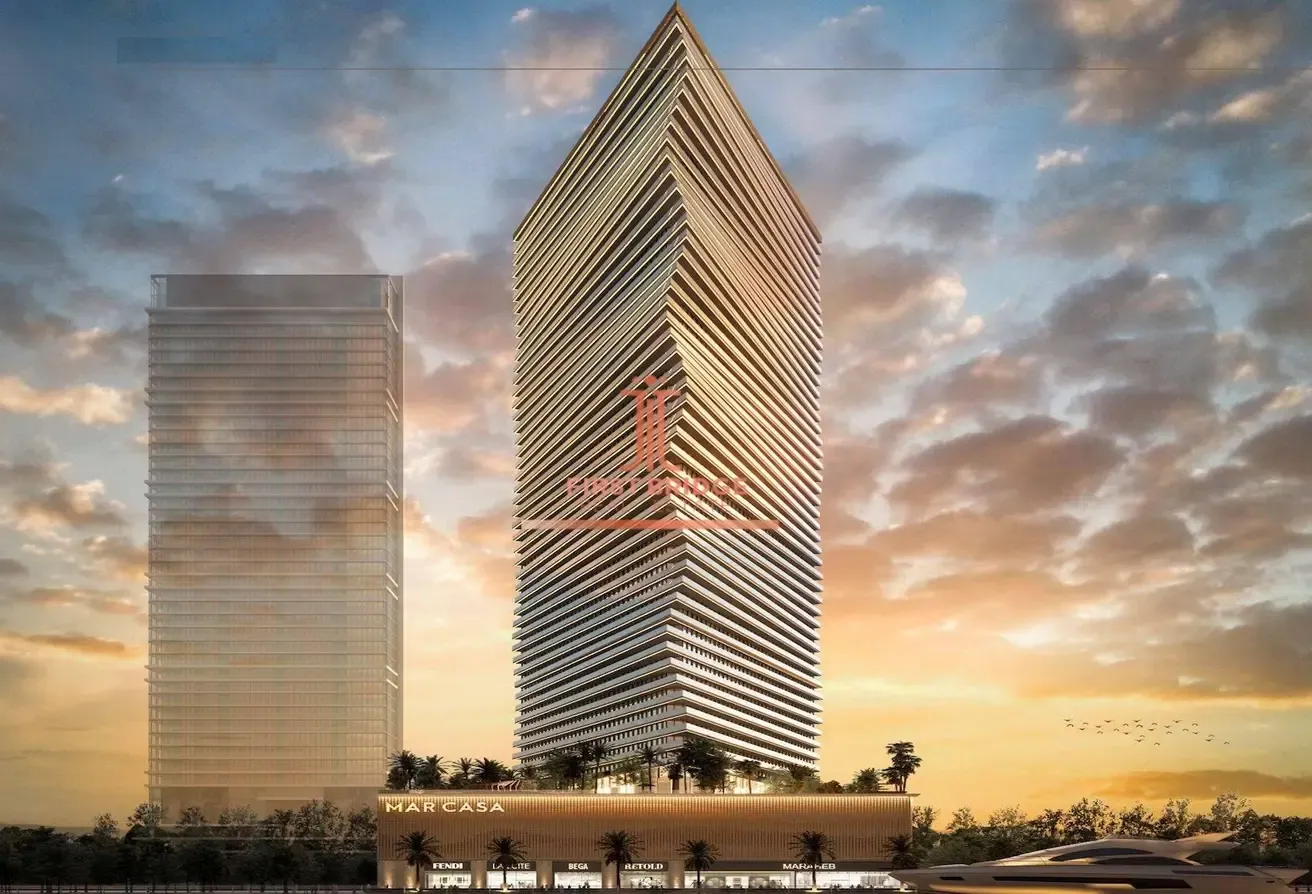Very High Floor I Dubai Skyline and Sea Views