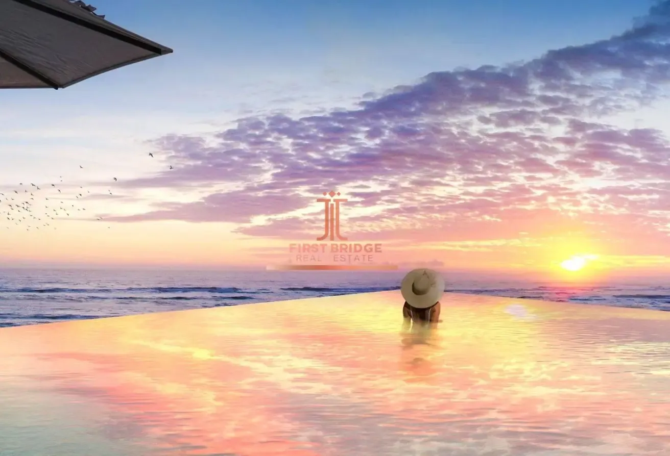 Every Room with Panoramic Sea and Skyline View