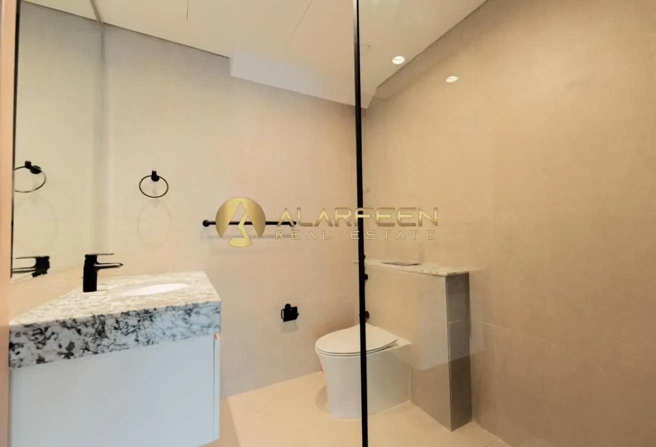 Single Row | Closed Kitchen |Easy access to Lagoon