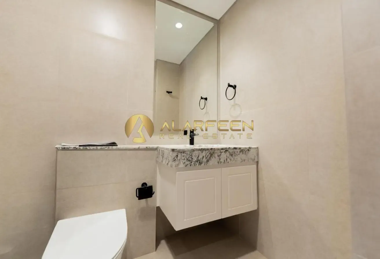Single Row | Closed Kitchen |Easy access to Lagoon