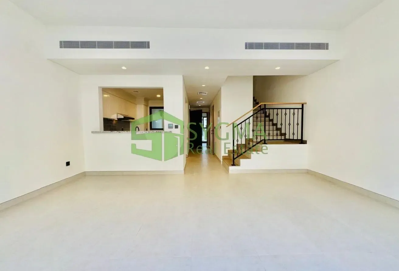 Spacious Vacant 4 Bedroom Near to Lagoons