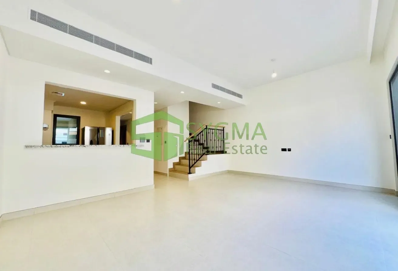 Spacious Vacant 4 Bedroom Near to Lagoons
