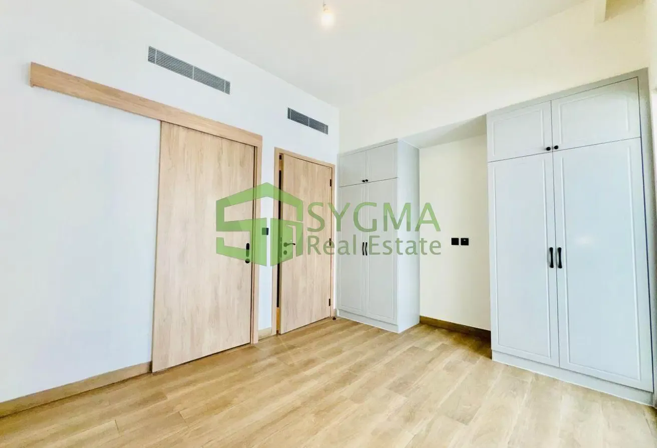 Spacious Vacant 4 Bedroom Near to Lagoons